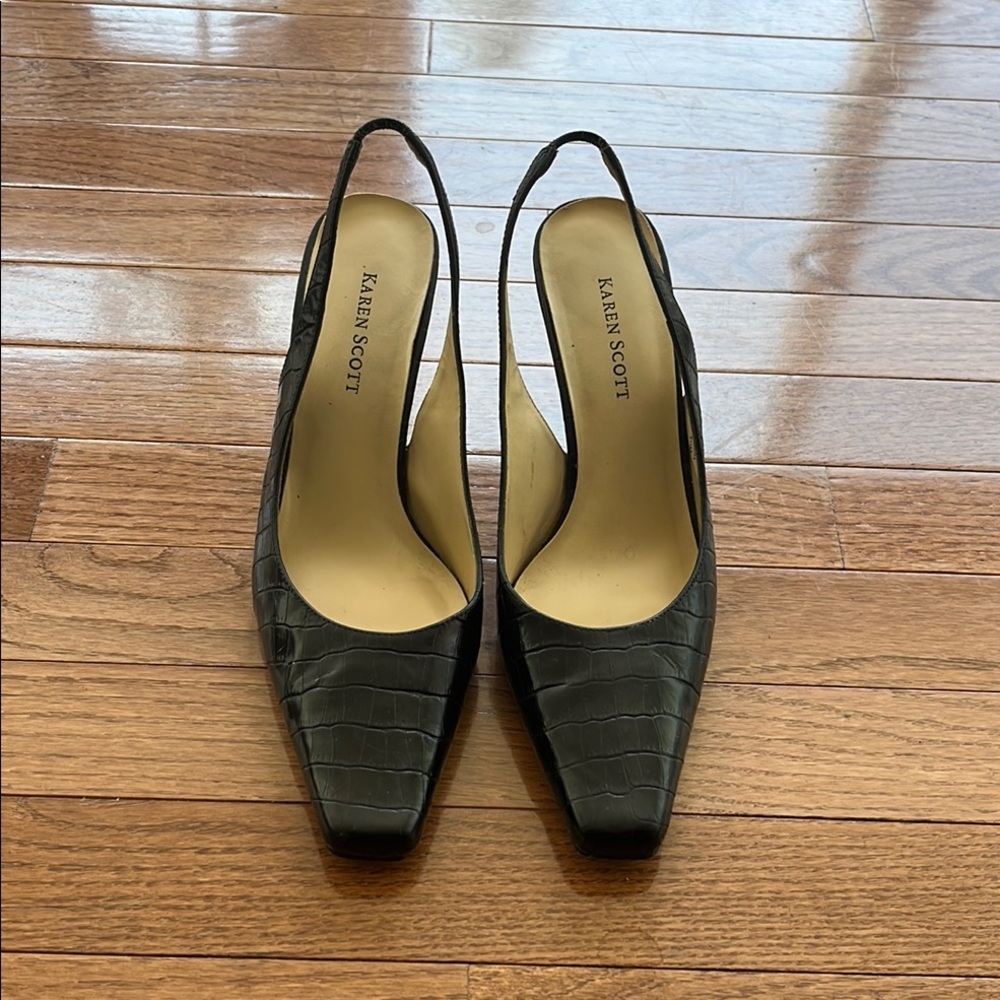 Karen Scott Black Square Toe Heels